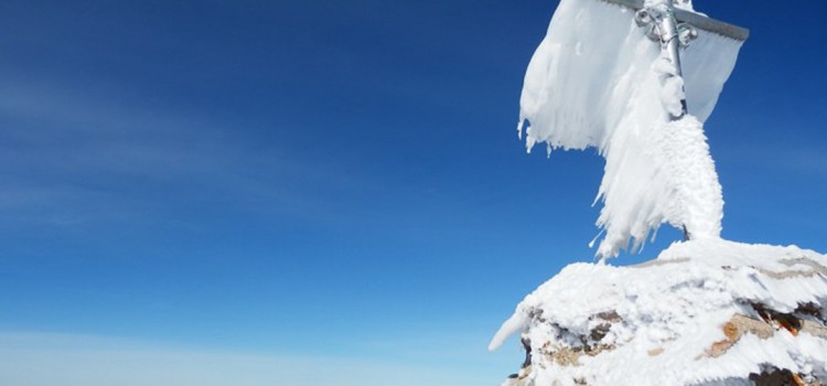 Ascensión de invierno, punta de Guara con nieve